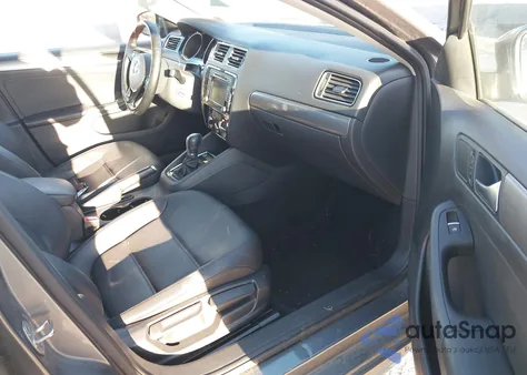 2015 Volkswagen Jetta 2.0L Tdi Se from USA, damaged, VIN 3VWLA7AJ3FM224926